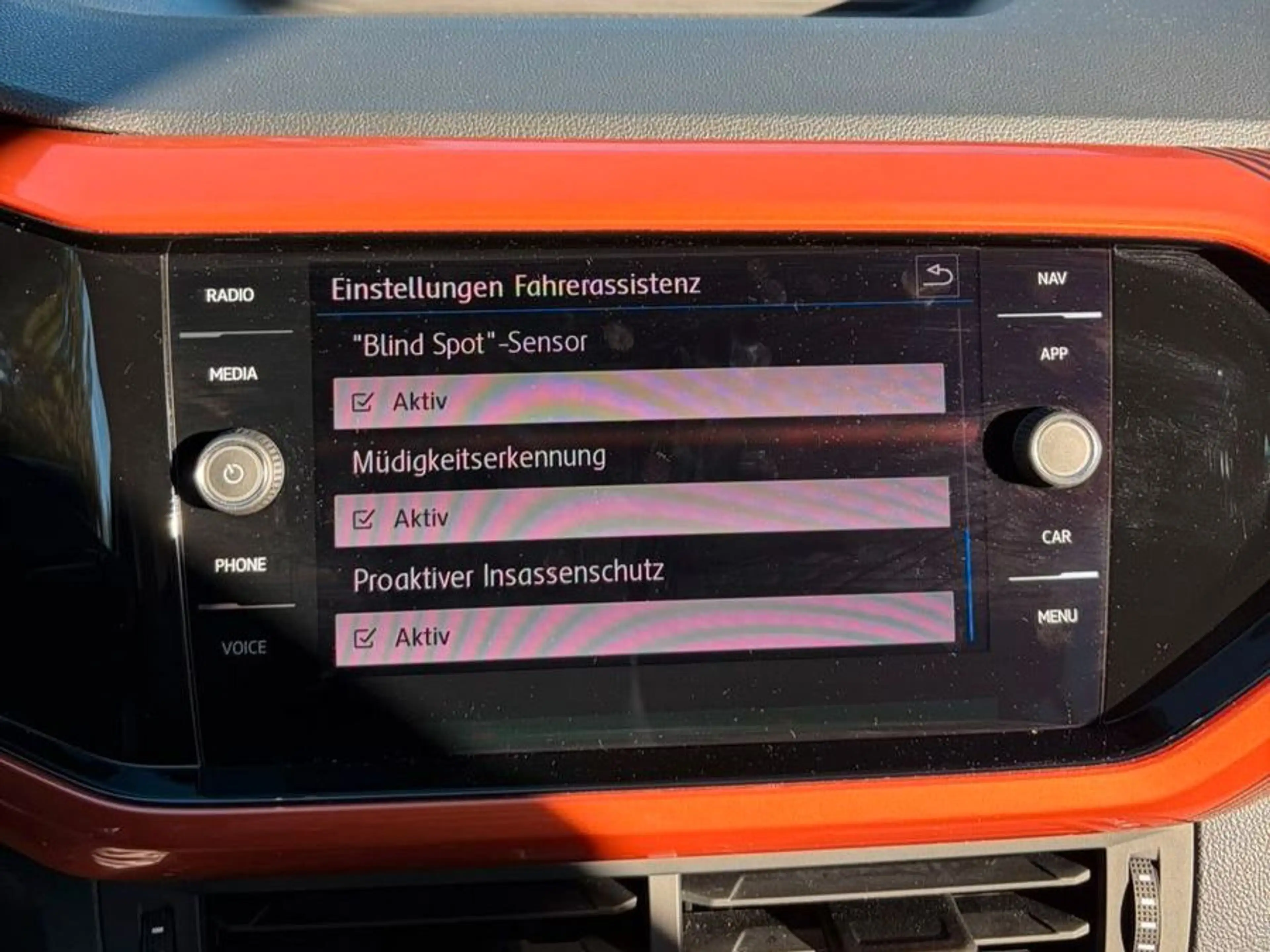 Volkswagen T-Cross Life +NAV+KAM+SHZ — photo 19