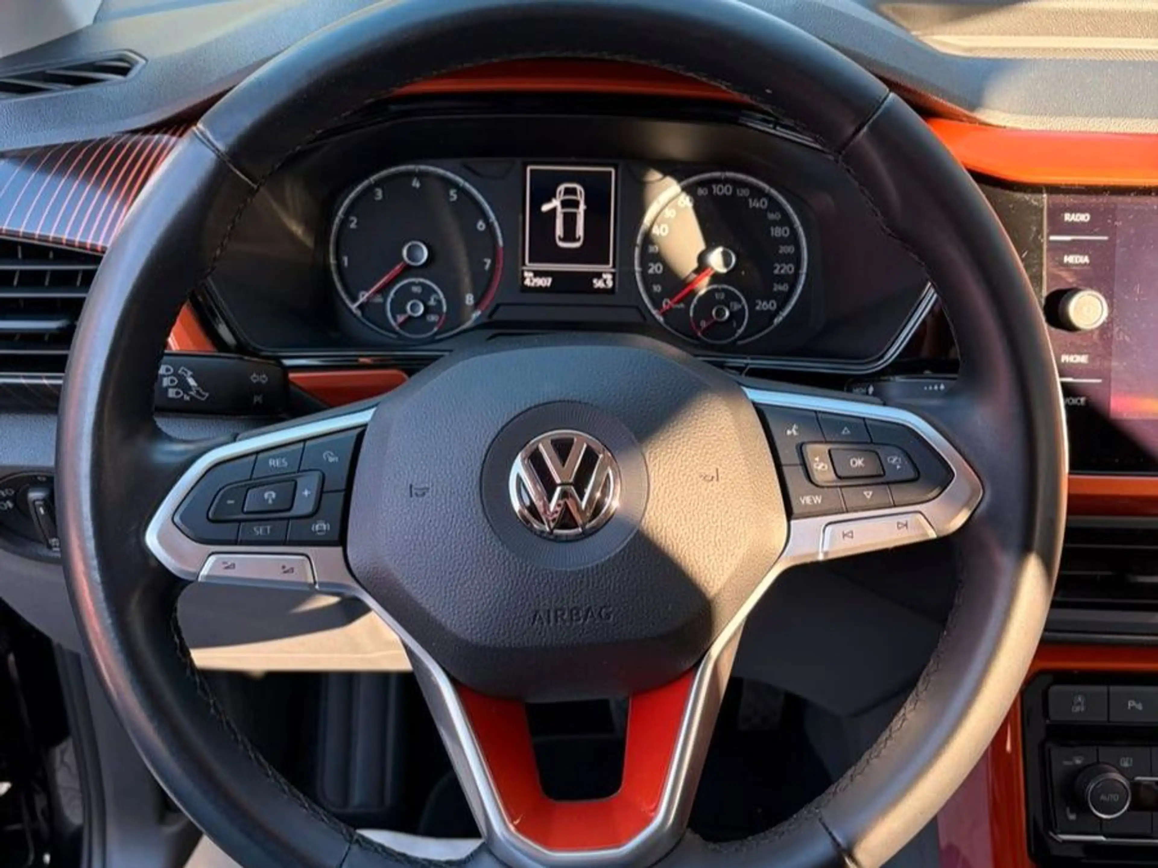Volkswagen T-Cross Life +NAV+KAM+SHZ — photo 11