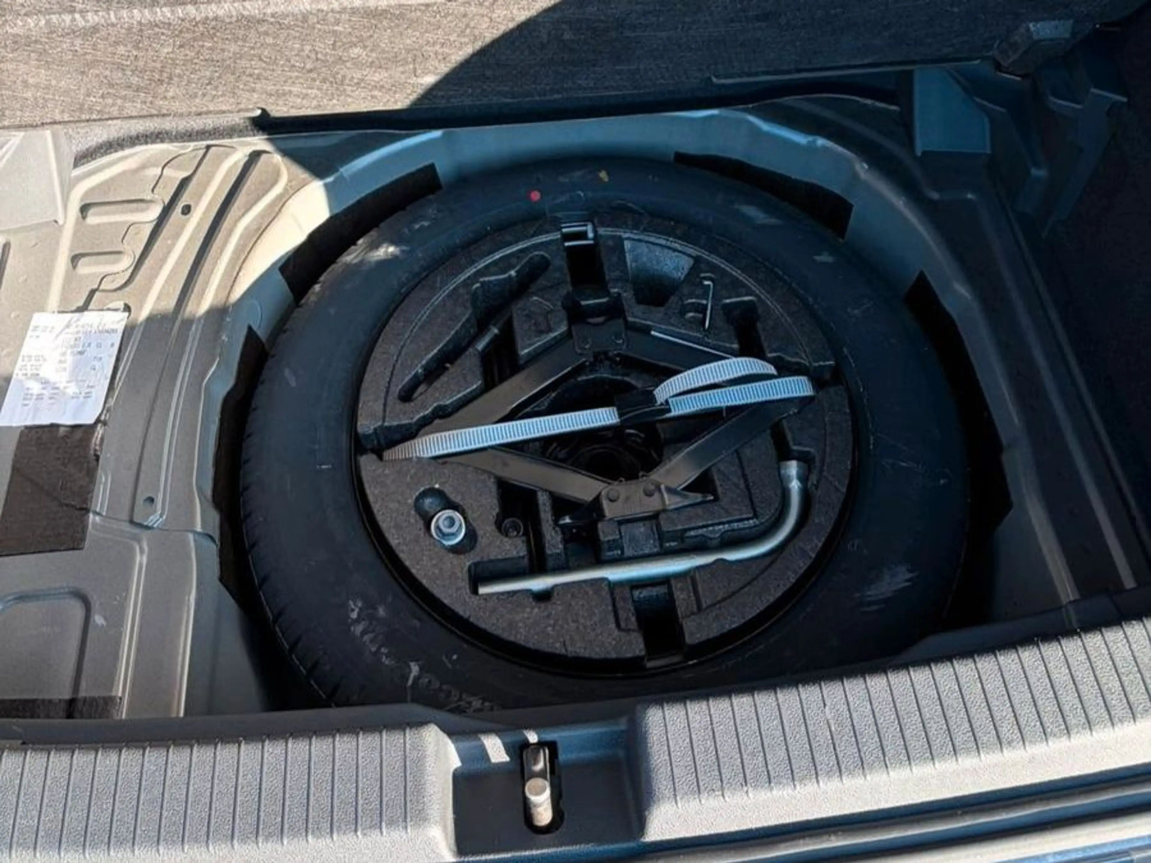 Volkswagen T-Cross Life +NAV+KAM+SHZ — photo 21