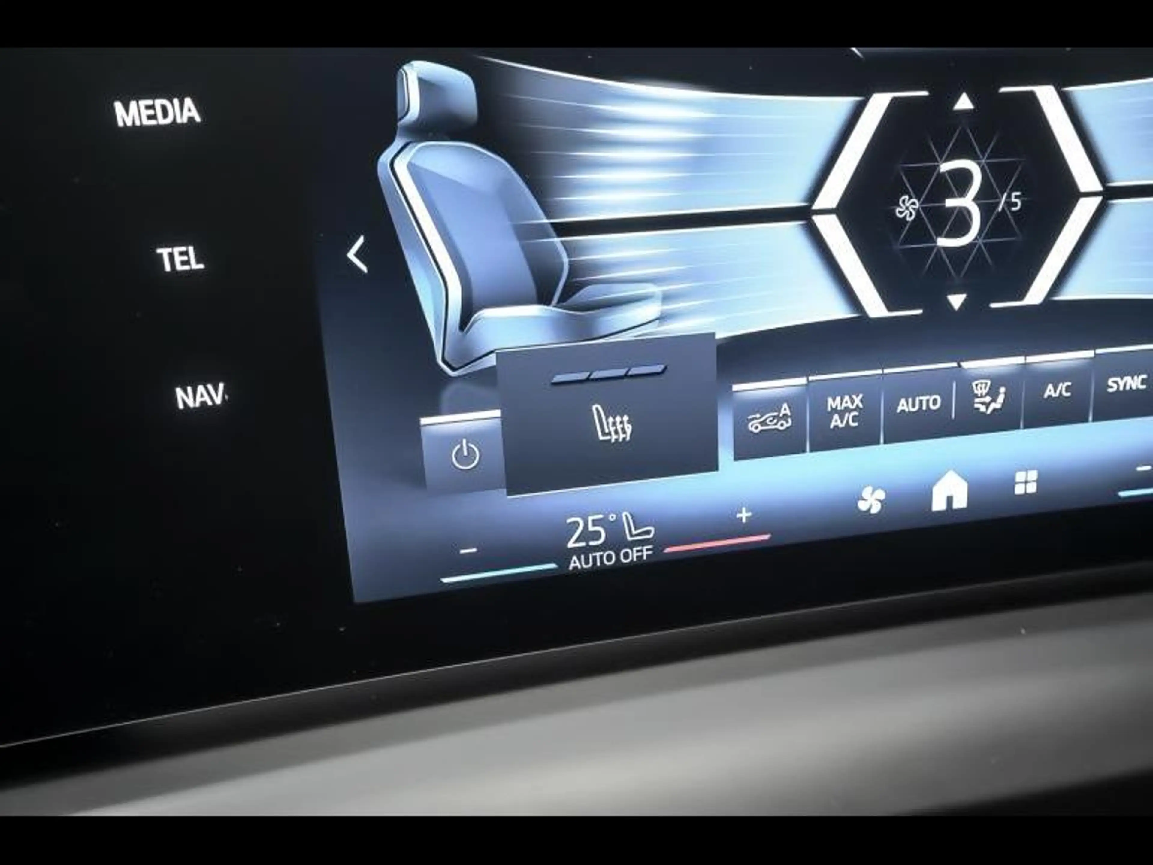 BMW 123 i xDrive - MsportPro|Comfort|360Cam|Dass+|Hud — photo 13