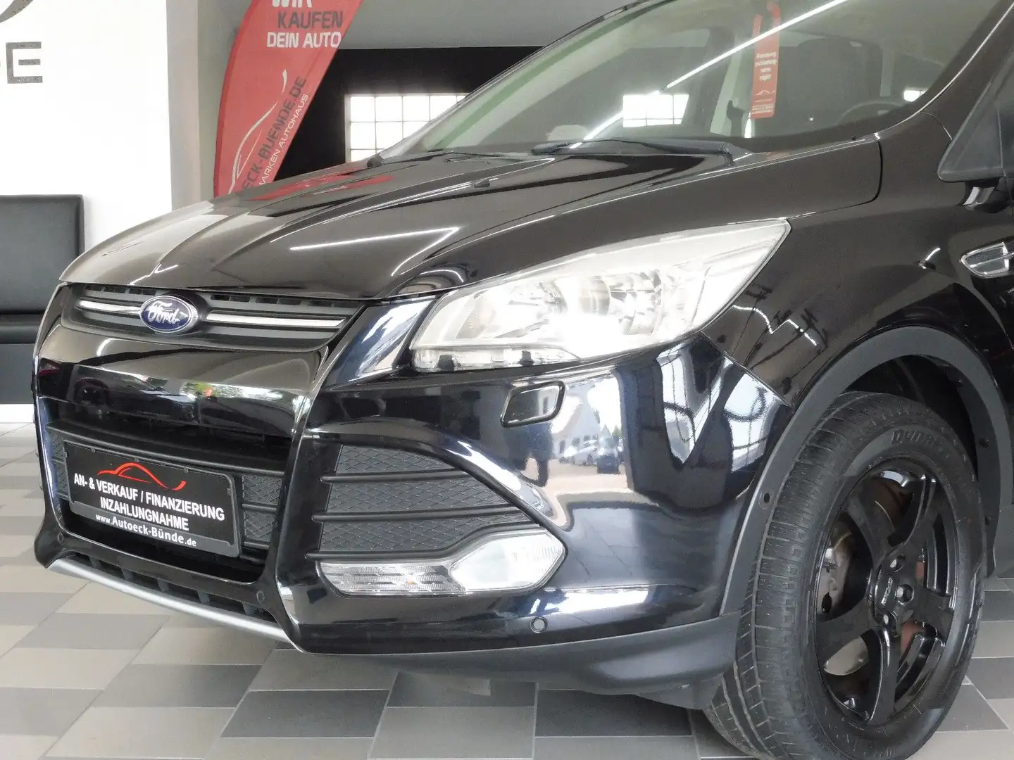 Ford Kuga Trend 2.0 TDCI AHK/Sitz-Hz/1.Hand Schwarz - 1