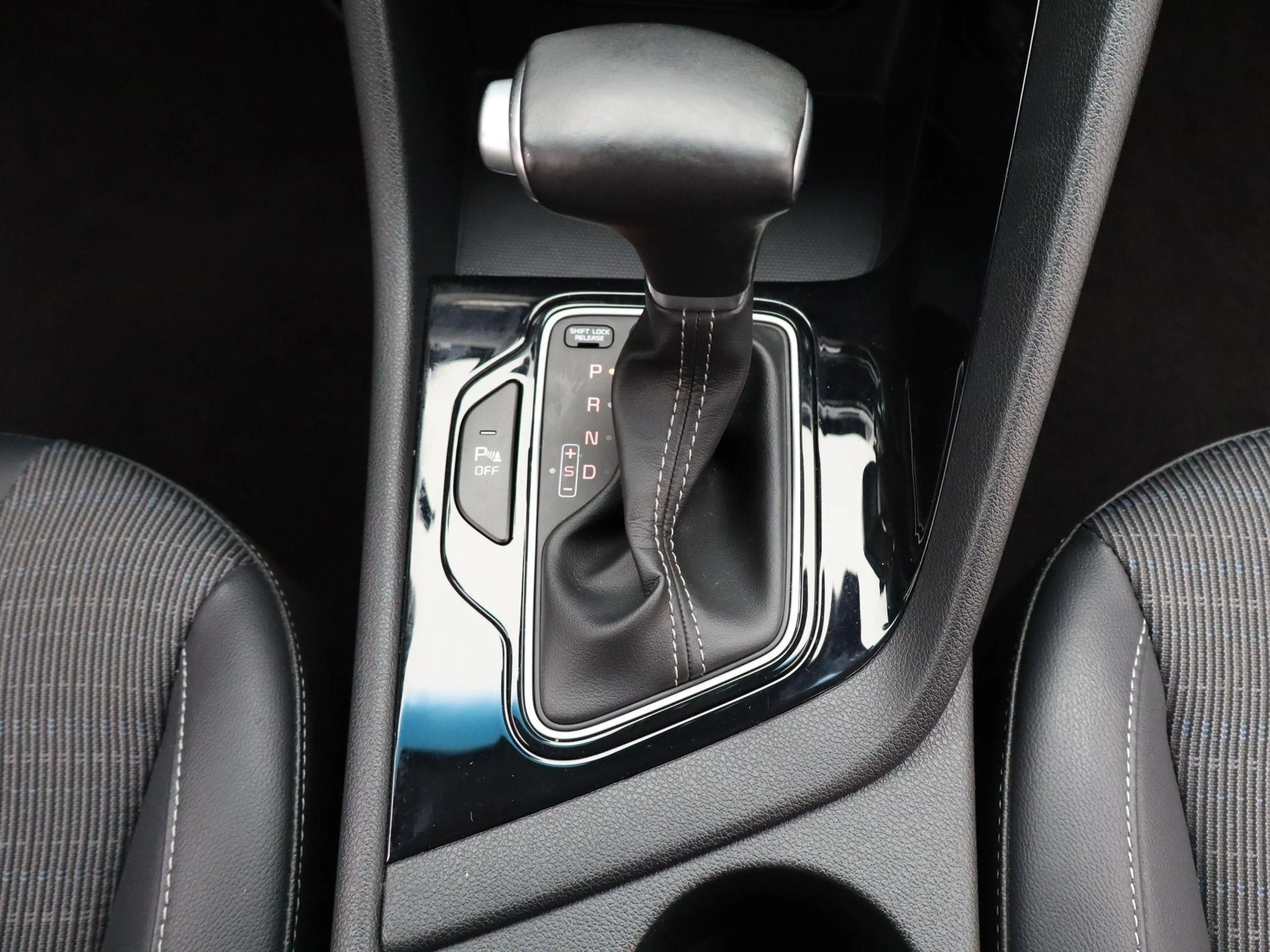 Kia Niro 1.6 GDi Hybrid DynamicLine | TREKHAAK | Climate Co — photo 10