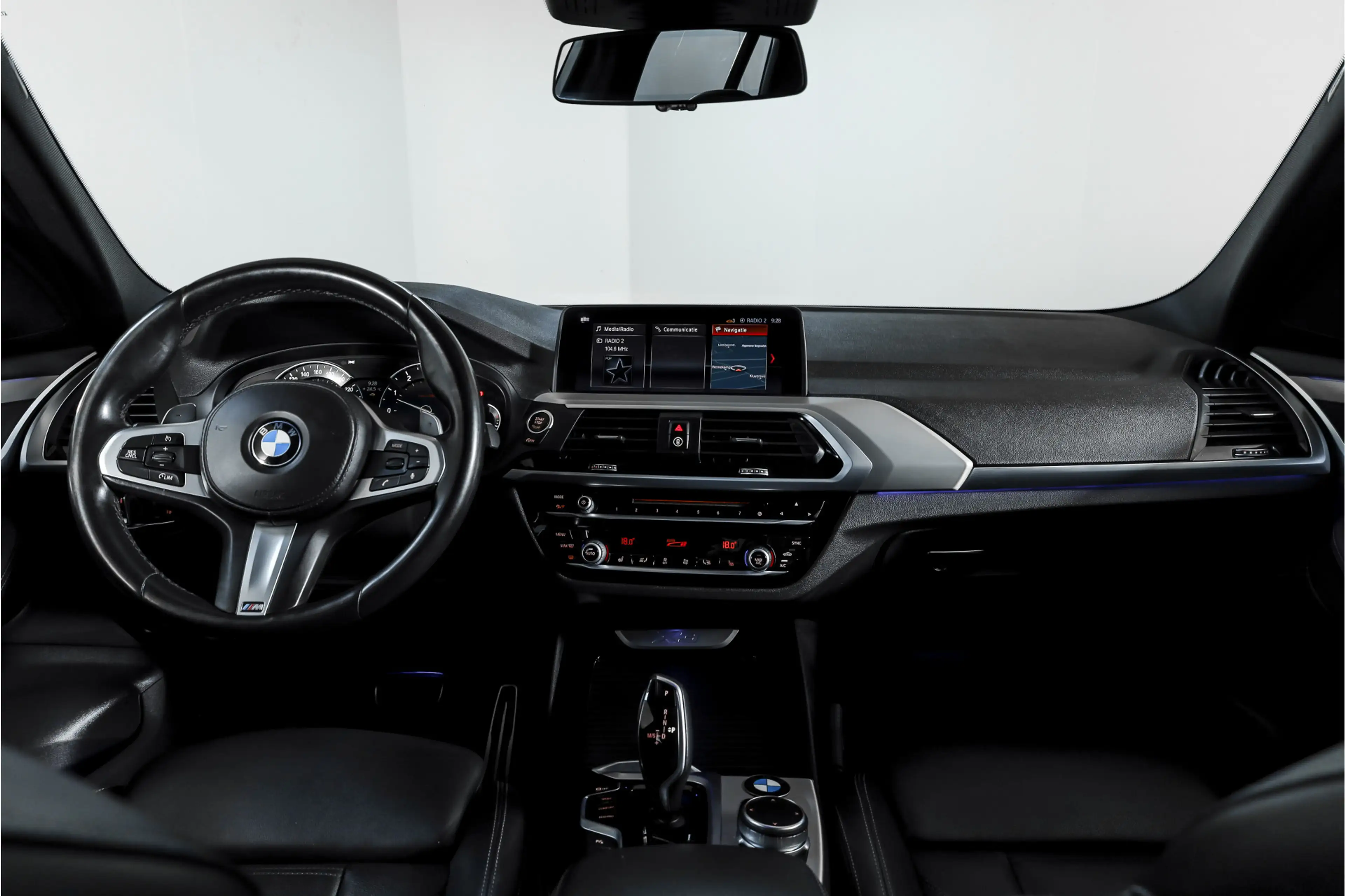 BMW X3 xDrive20i 184 PK High Executive Org. NL | M-Sport — photo 3