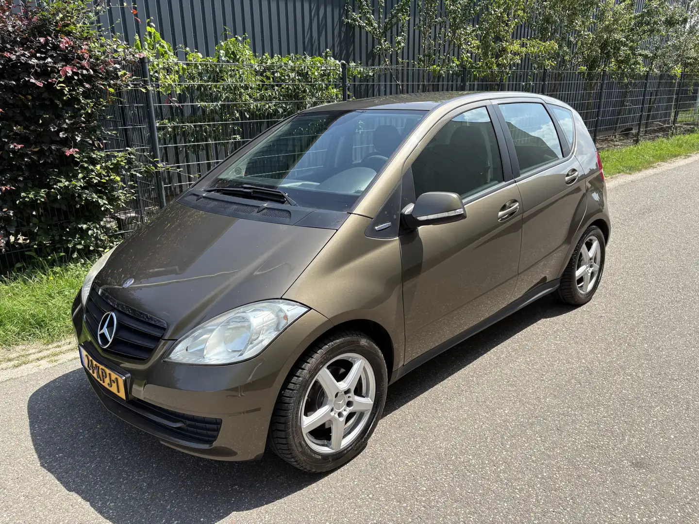 Mercedes-Benz A 180 BlueEFFICIENCY Business Class / AIRCO / NAVI Bruin - 2