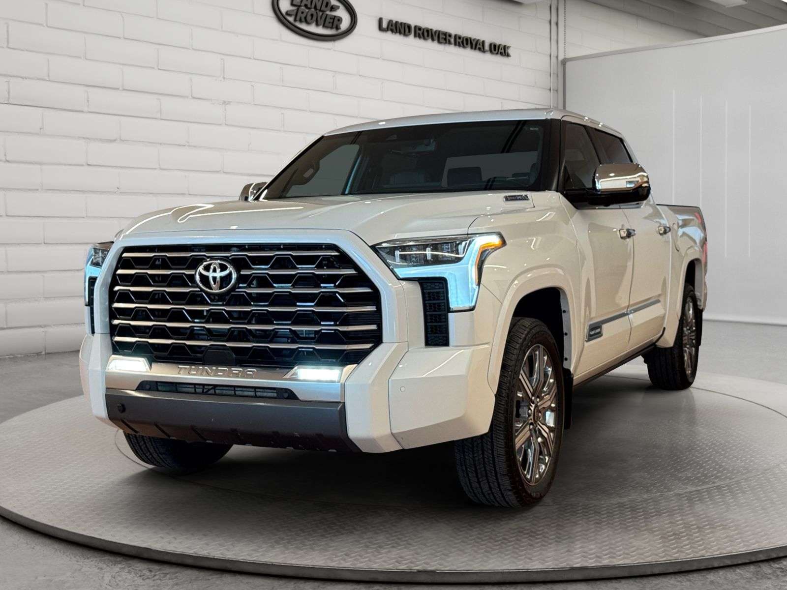 2026 Toyota Tundra CAPSTONE - SUPER CLEAN, NO ACCIDENTS!