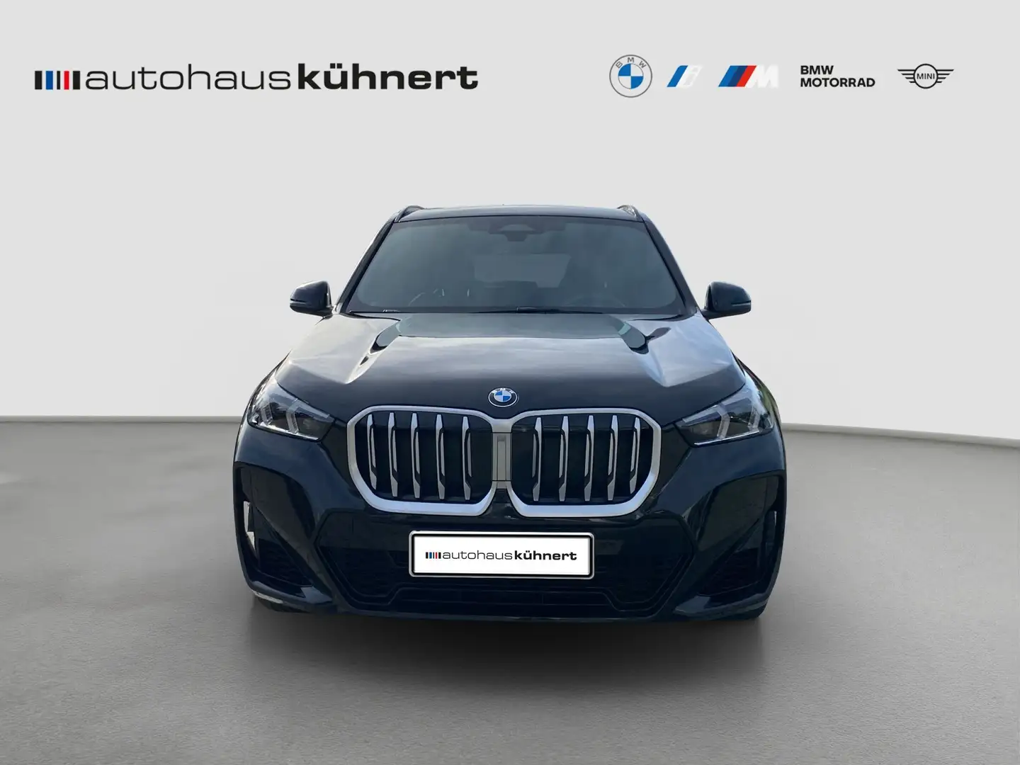 BMW X1 xDrive23i ///M-Sport LED SpurAss 360° AHK HUD Vert - 2