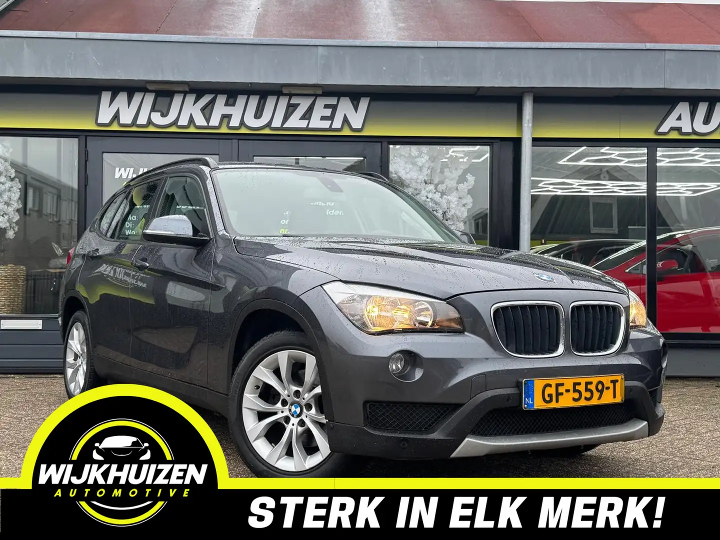BMW X1 sDrive18i Executive Automaat met Climate !!! Carpl Grau - 1
