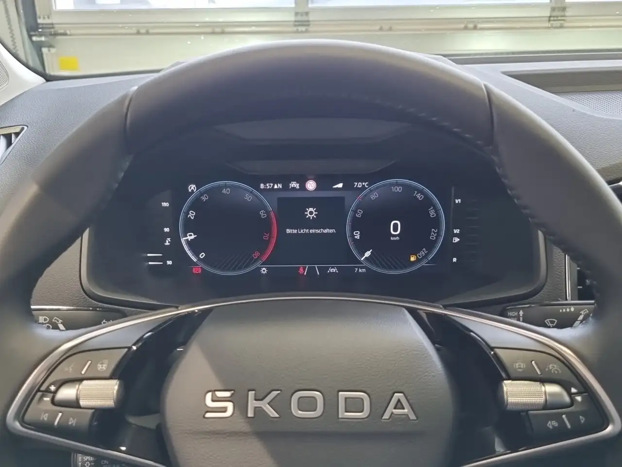Skoda Karoq 2026 — фото 8