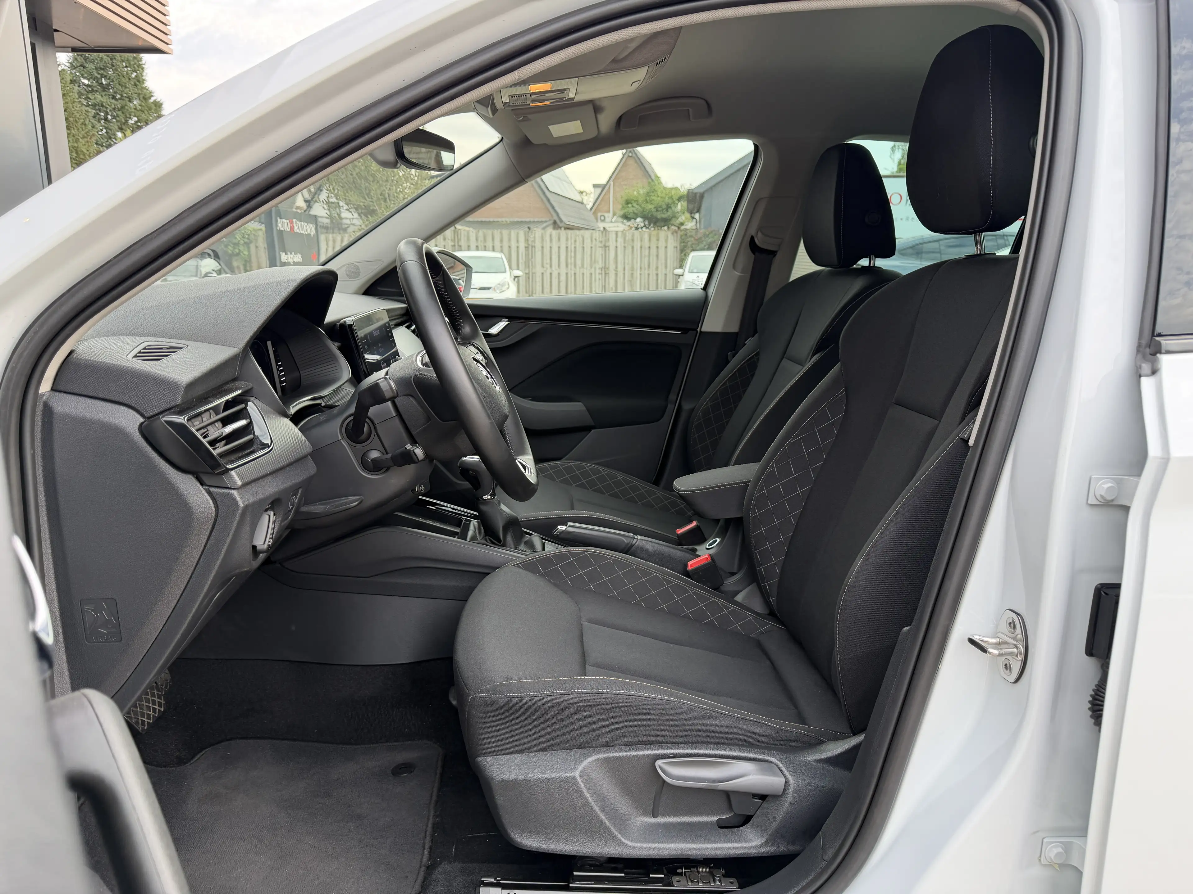 Skoda Kamiq 1.0 TSI 110pk Greentech Sport Business | Trekhaak — photo 8