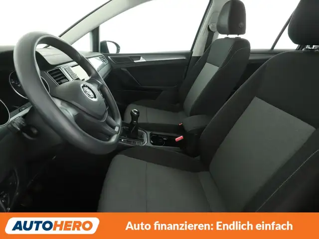 Volkswagen Golf Sportsvan view 10