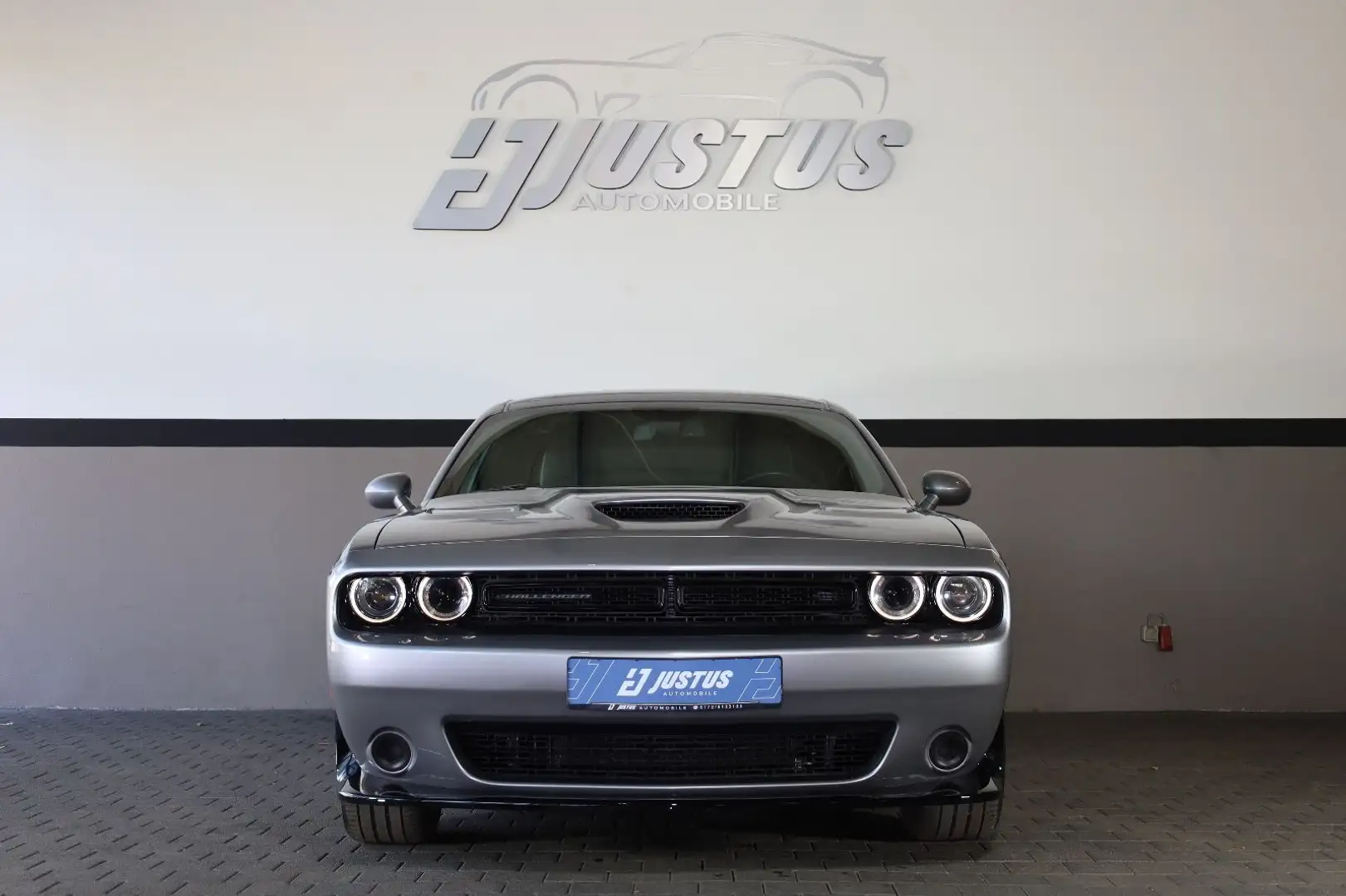 Dodge Challenger 3.6 SXT/TEMP/BTH/RFK/TEMP/AMBIE/R18 Silber - 2