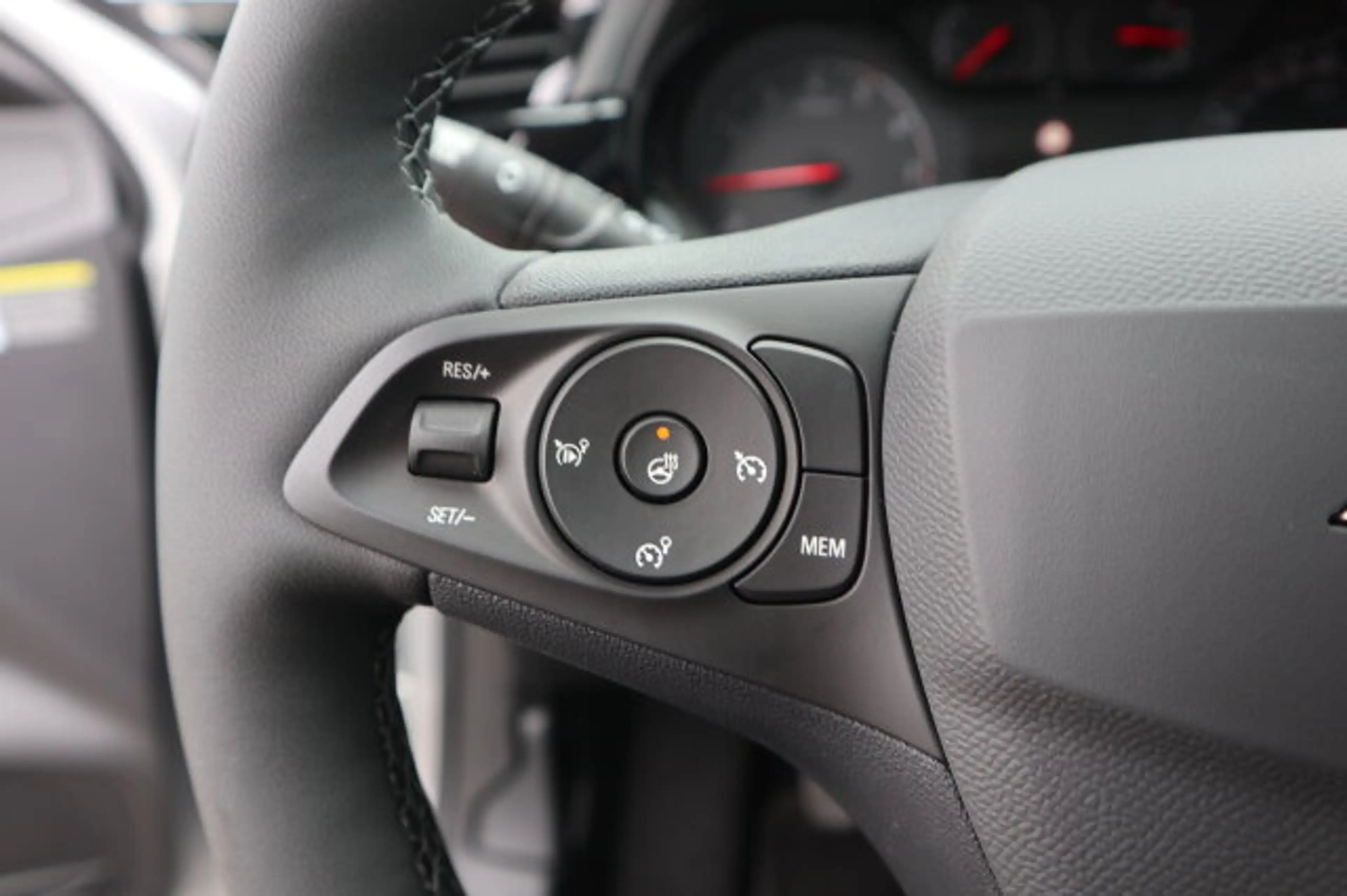 Opel Corsa Edition/Winter/Komfort Pak  Klima/LED/Audiosystem Multimedia/Sitzhzg./MF-Lenkrad/BC/Tempomat/eFH./NSW — photo 12