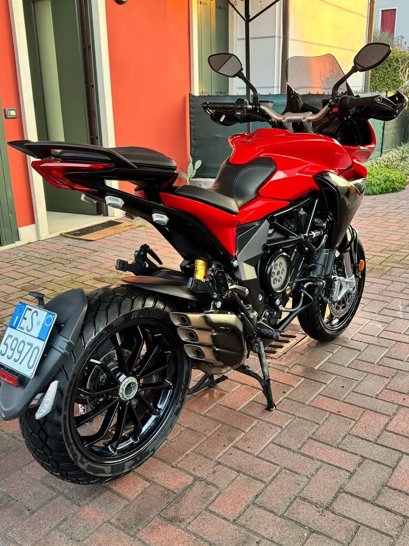 MV Agusta Turismo Veloce 800 Rosso Roşu - 2
