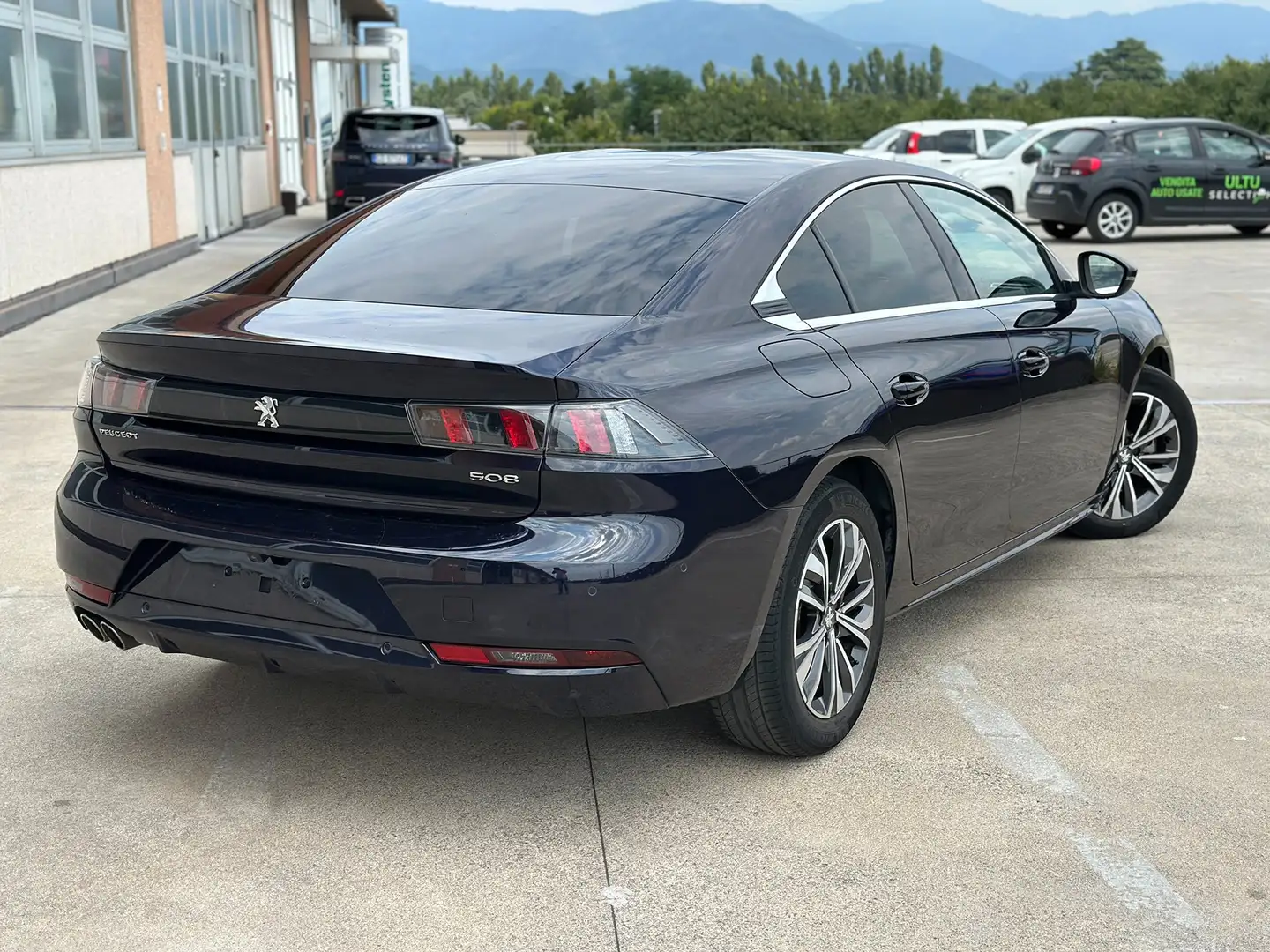 Peugeot 508 2.0 BlueHDi Allure S&S 163CV EAT8 Синій - 2