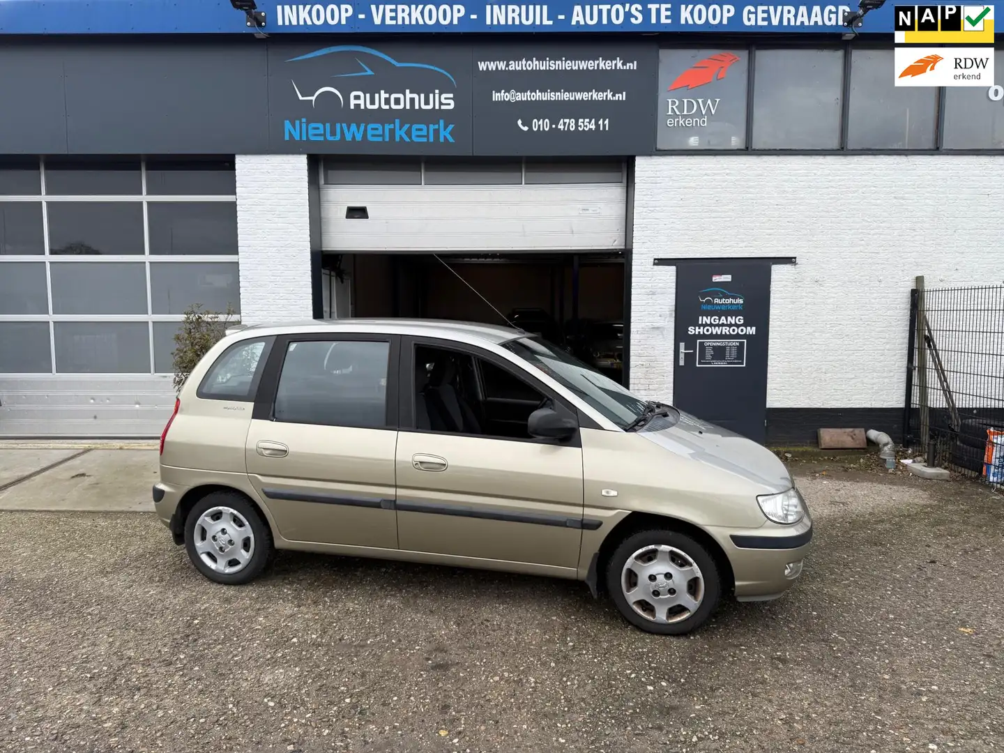 Hyundai Matrix 1.6i GLS- Automaat- met onderhoudshistorie, Airco, Bruin - 1