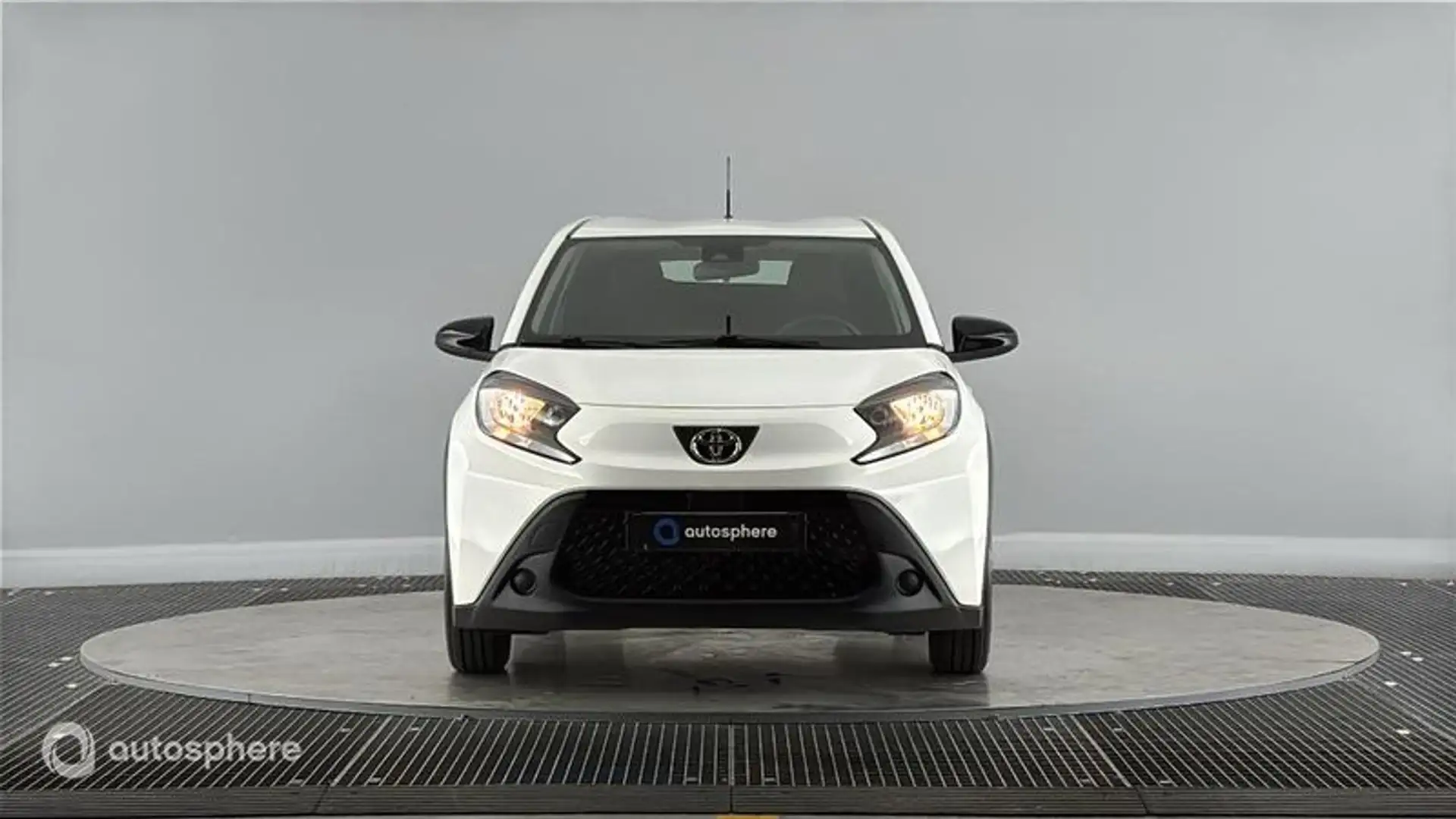 Toyota Aygo X 1.0 VVT-i 72ch Dynamic - 2
