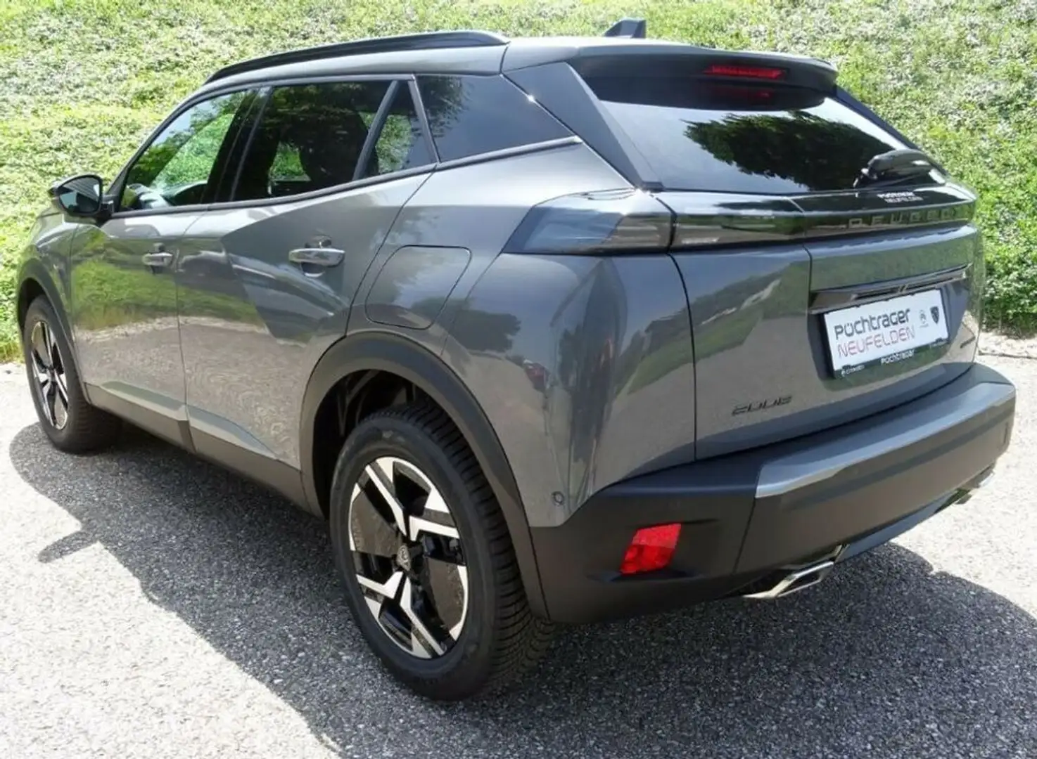 Peugeot 2008 Hybrid 145 e-DCS6 Allure Grau - 2