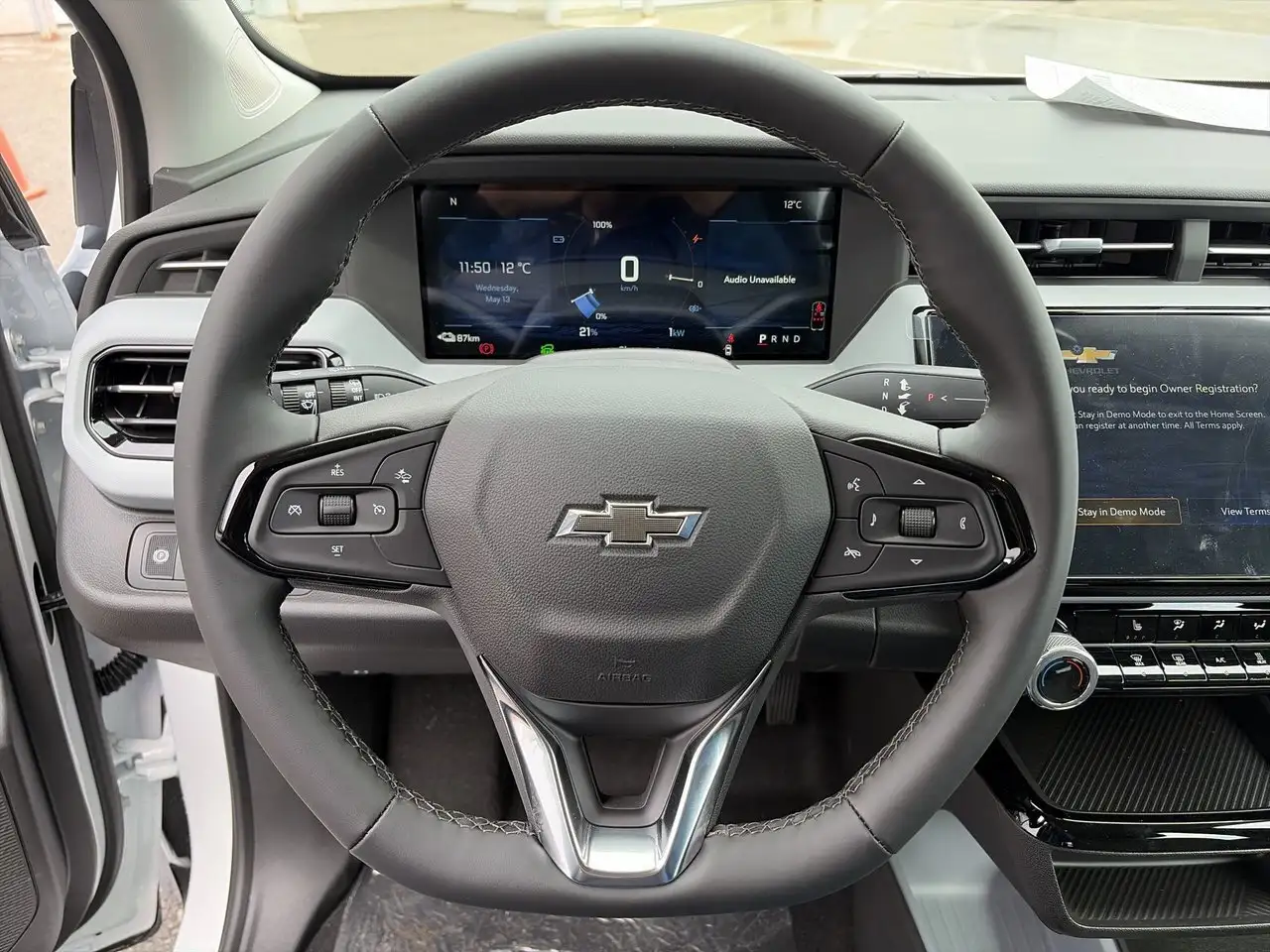 Chevrolet Bolt снимка Chevrolet Bolt