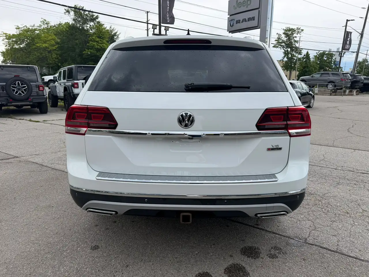 Volkswagen Atlas снимка Volkswagen Atlas