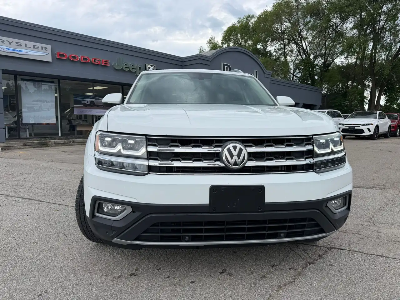 Volkswagen Atlas снимка Volkswagen Atlas