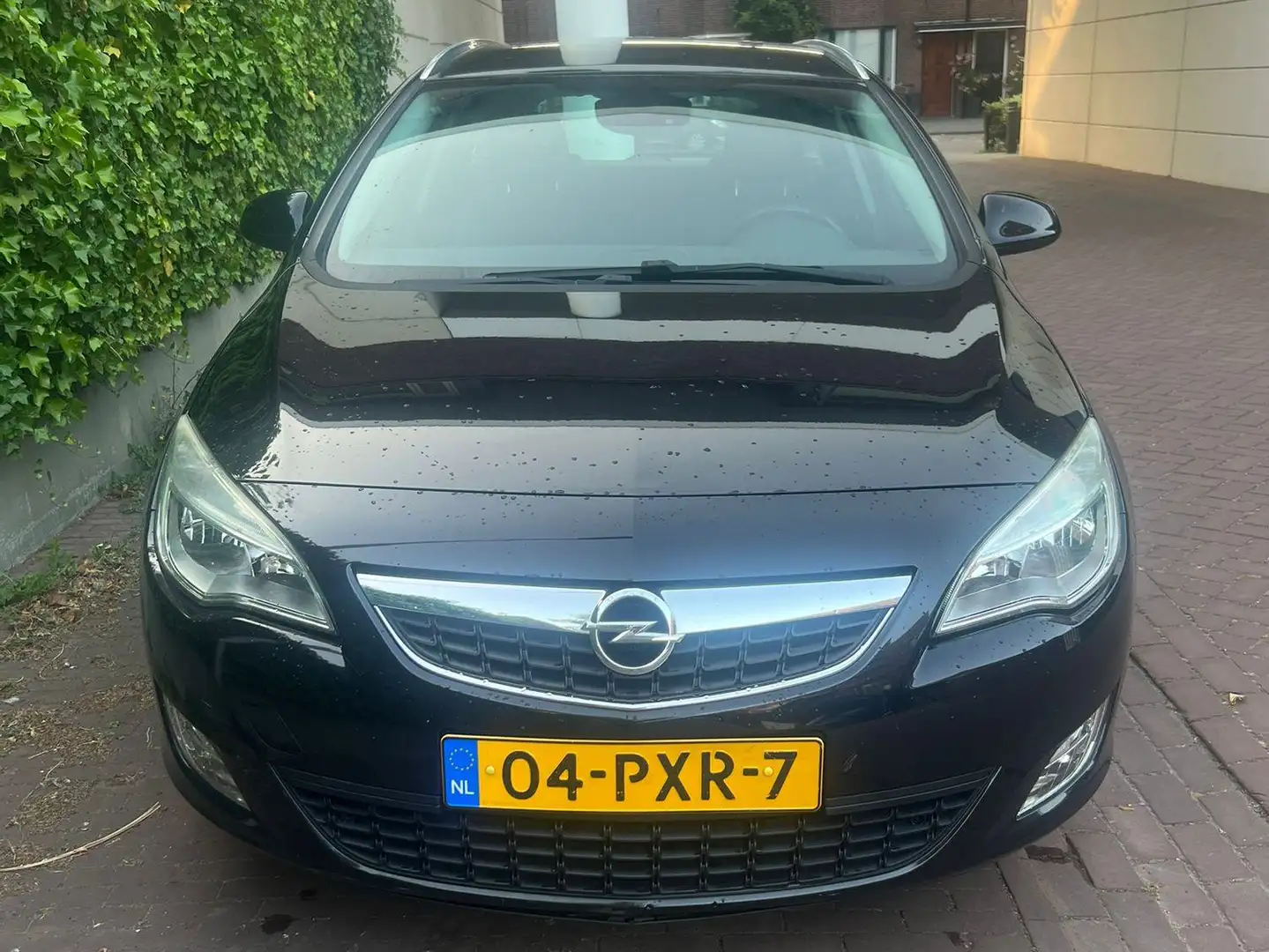 Opel Astra Opel Astra 1.4 74 KW ST 2011 Zwart Zwart - 2