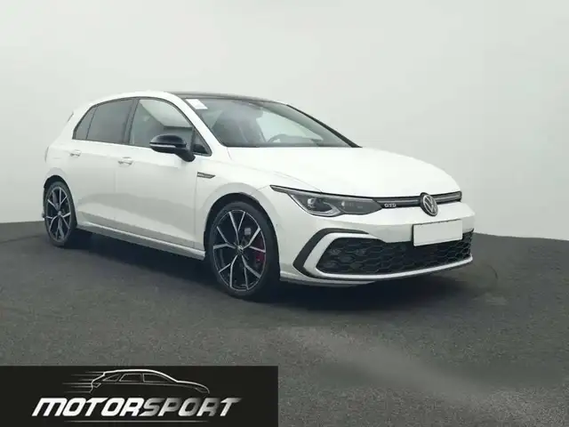 Volkswagen Golf GTD 2.0 TDI 200cv DSG / 19"Estoril / Black Style / Pelle / Tetto / Matrix / H&K / HuD / Keyless / Side Assist / Camera