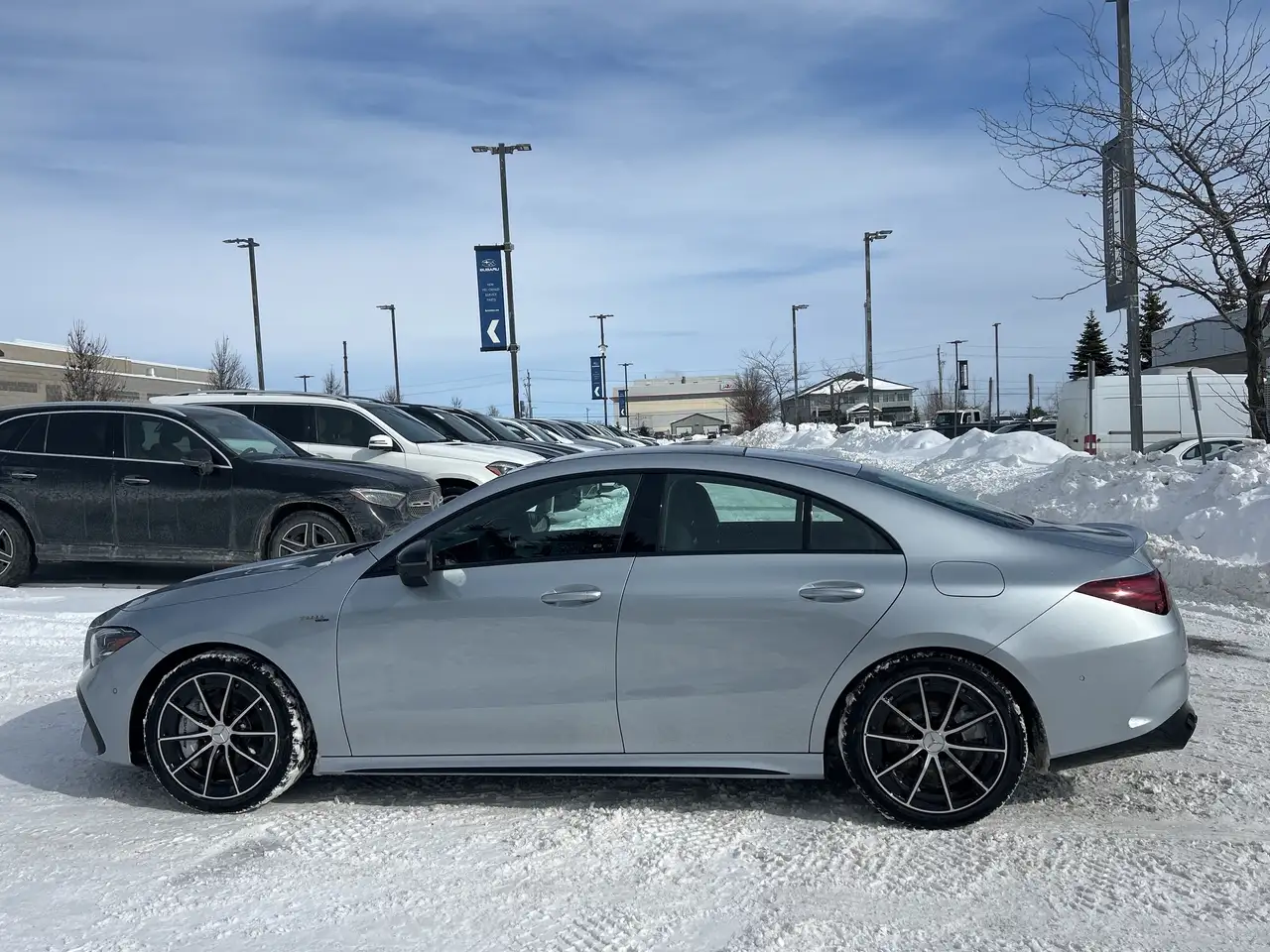 Mercedes-Benz CLA снимка Mercedes-Benz CLA