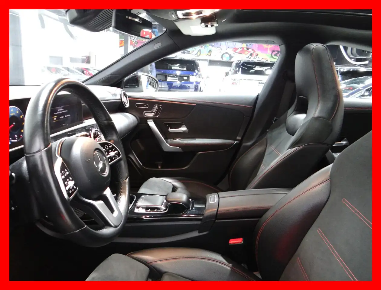 Mercedes-Benz CLA снимка Mercedes-Benz CLA