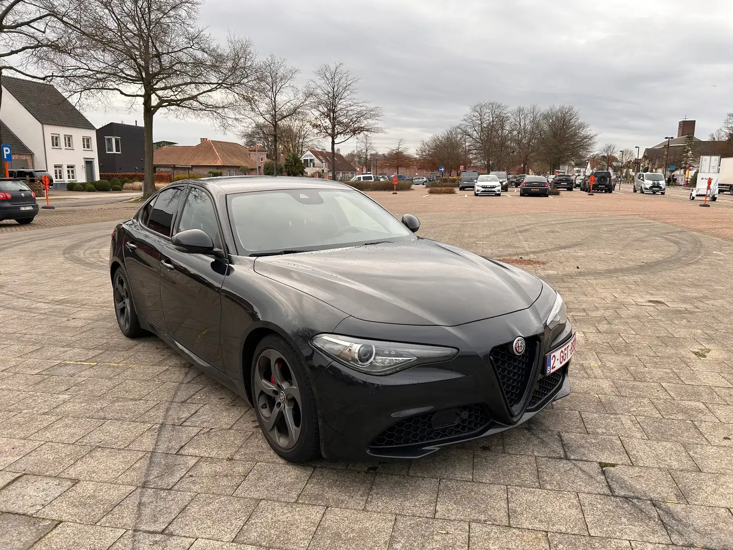 Alfa Romeo Giulia Noir - 2
