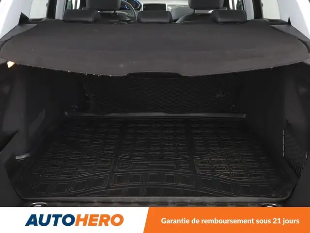 Peugeot 2008 view 17