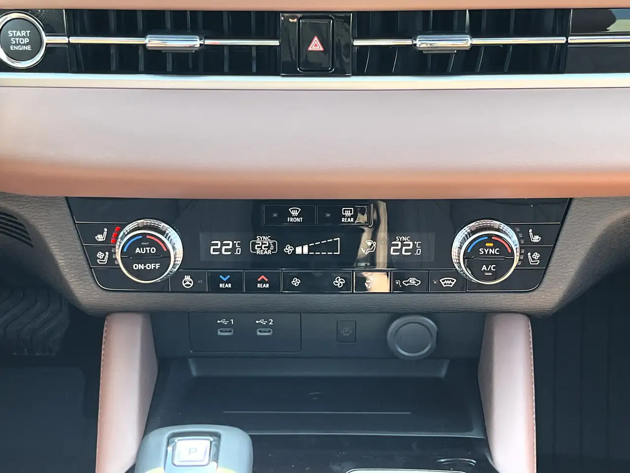 Mitsubishi Outlander снимка Mitsubishi Outlander