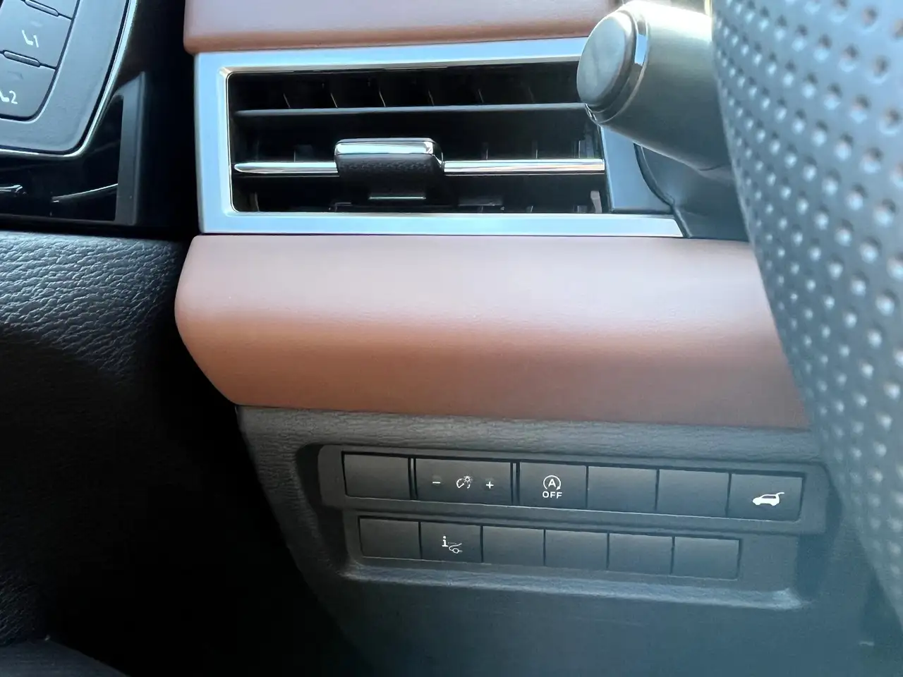 Mitsubishi Outlander снимка Mitsubishi Outlander