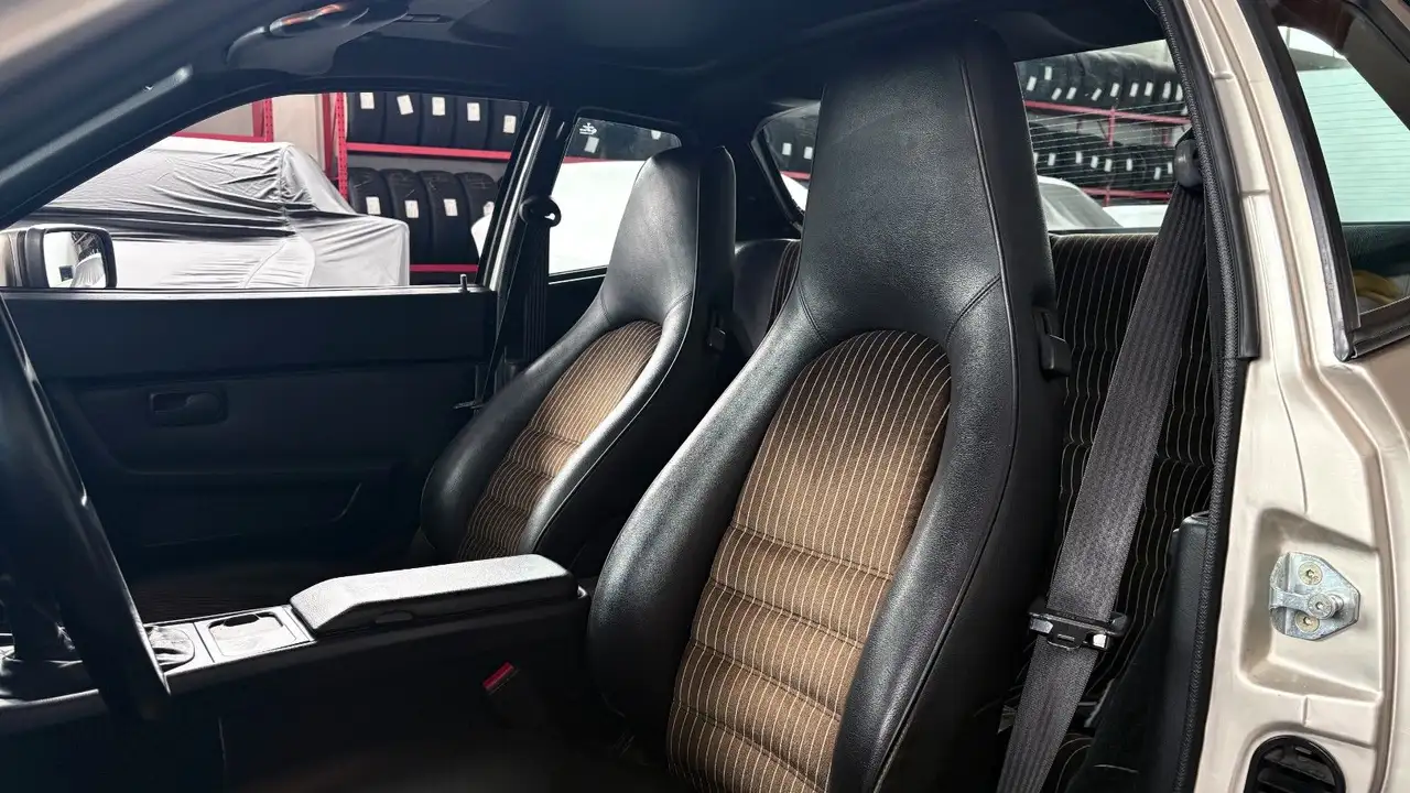 Porsche 944 Turbo 250 PS, 2 Hand, 30Jahre letzter Besitz, foto 6