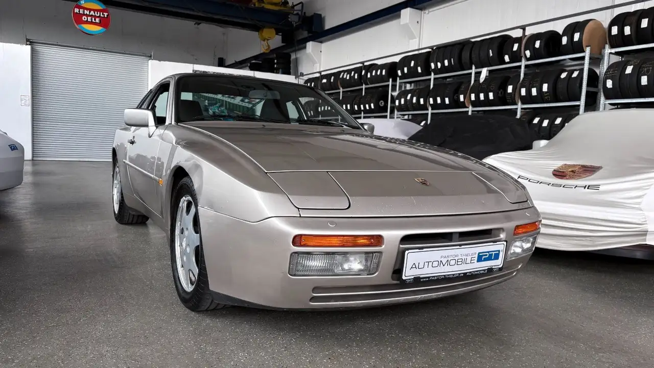 Porsche 944 Turbo 250 PS, 2 Hand, 30Jahre letzter Besitz, foto 3