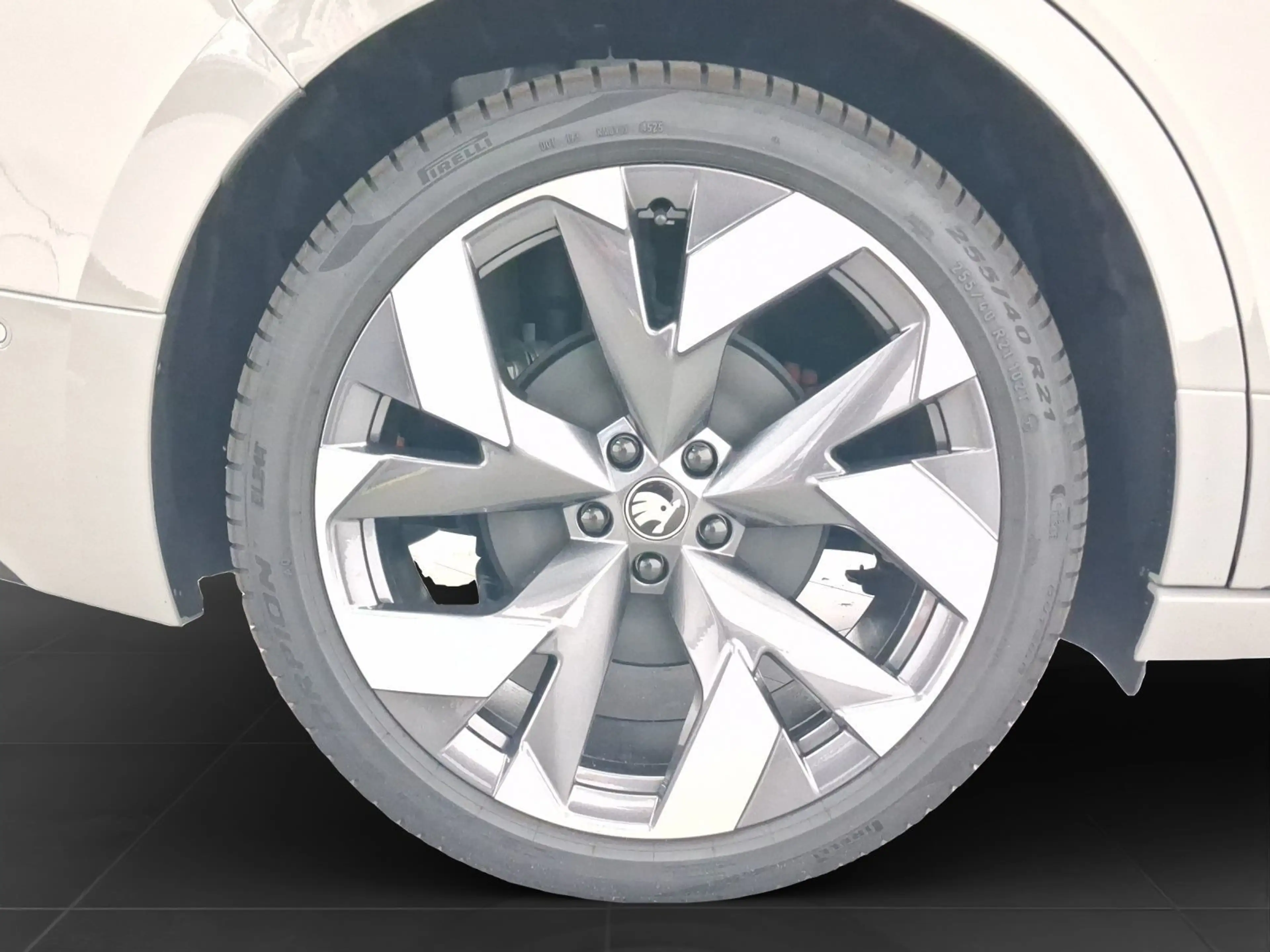 Skoda Enyaq RS SOUND MATRIX 4x SITZH LM21 — photo 7