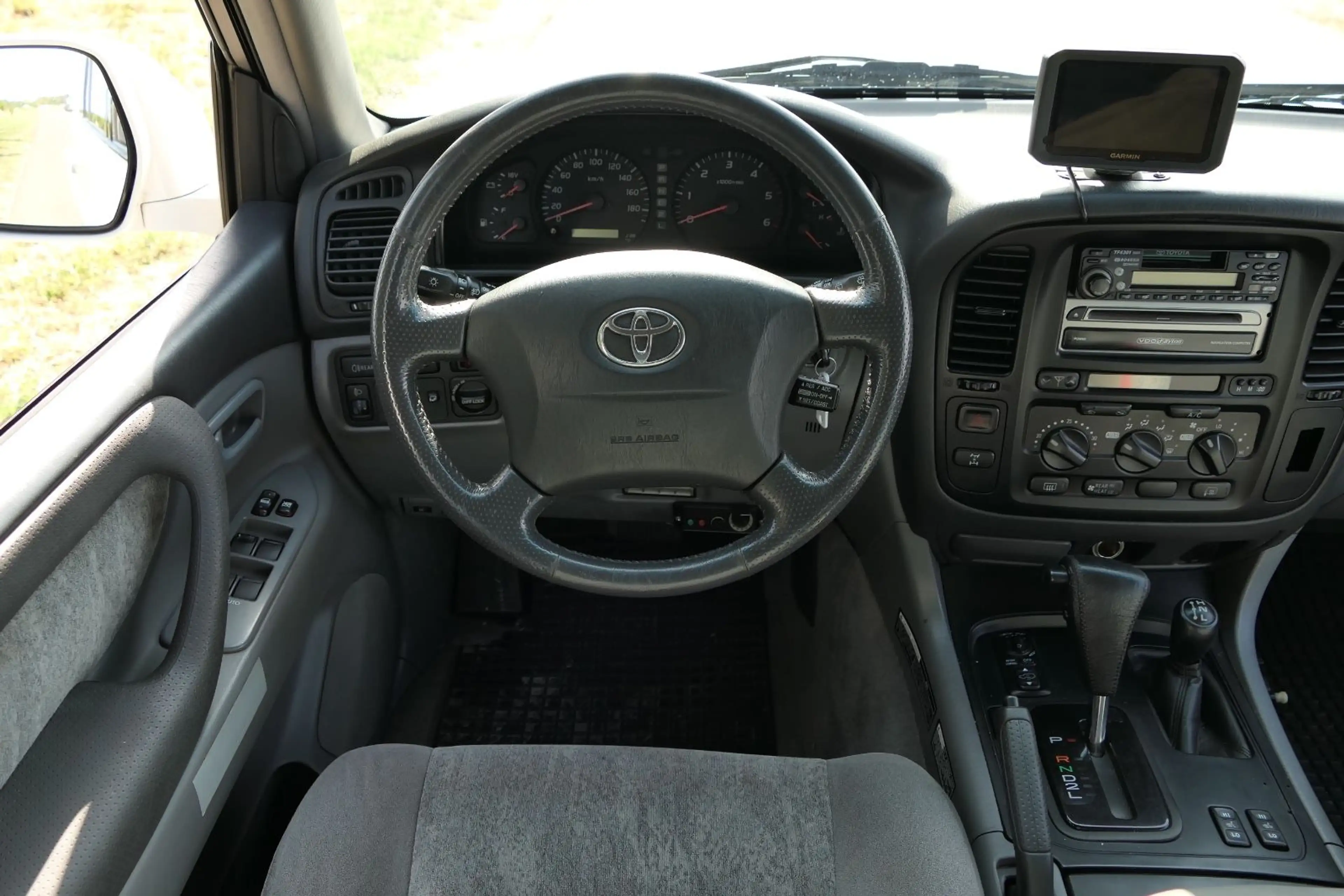 Toyota Land Cruiser HDJ 100 - 4.2 TD — photo 2