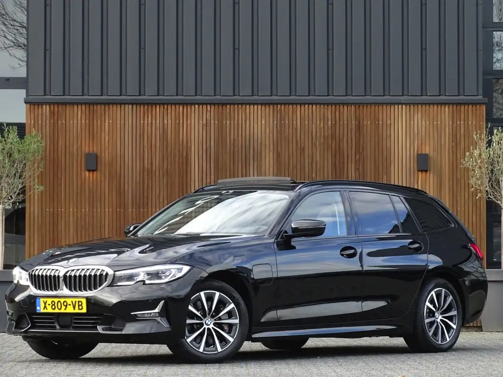 BMW 330 2021 из Европы — купить под ключ