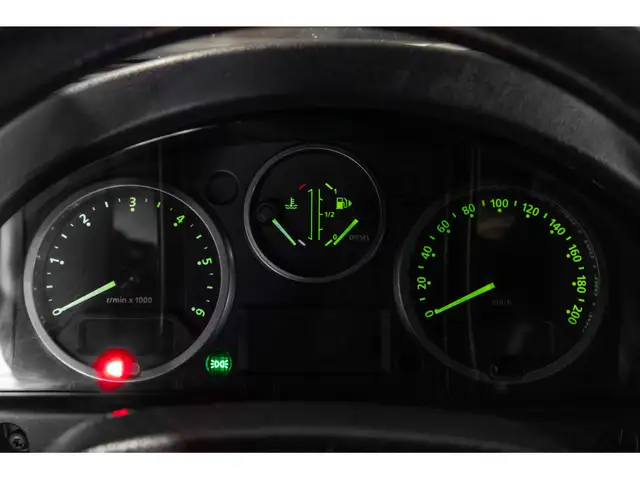 Land Rover Defender view 14