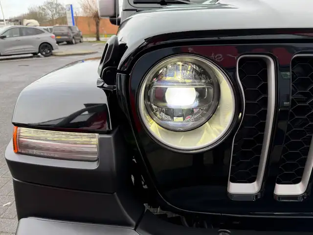 Jeep Wrangler view 8