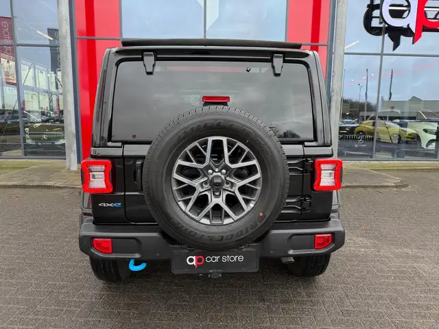Jeep Wrangler view 6