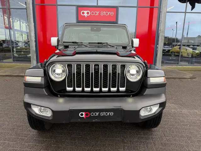 Jeep Wrangler view 2