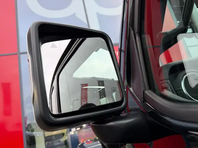 Jeep Wrangler view 9