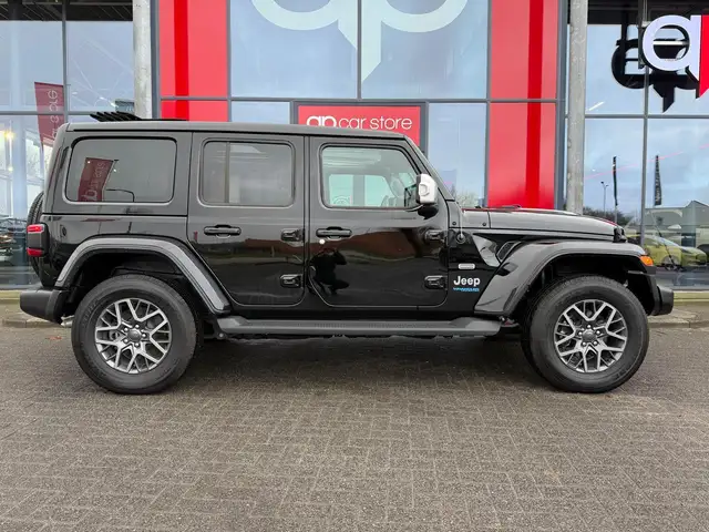 Jeep Wrangler view 5