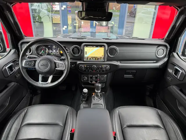 Jeep Wrangler view 13