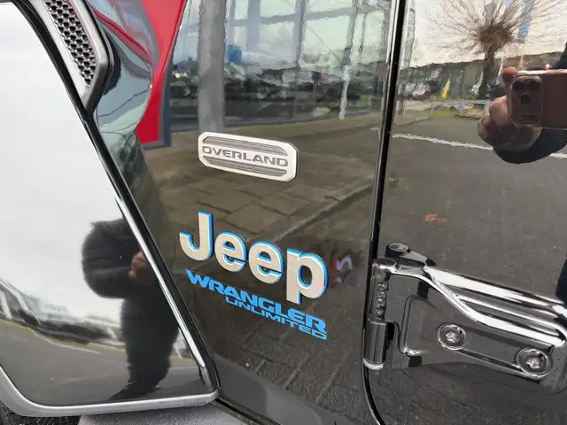 Jeep Wrangler view 11