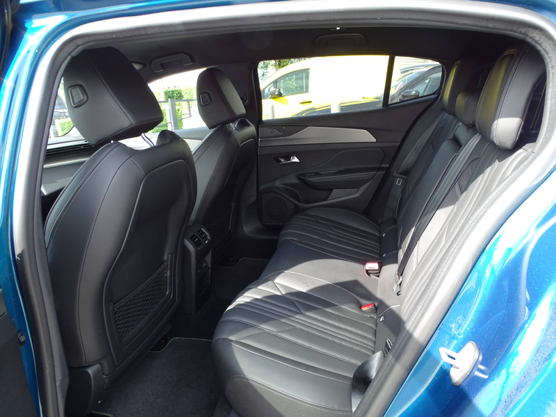 Peugeot 408 408 1.2 PureTech GT S — photo 8