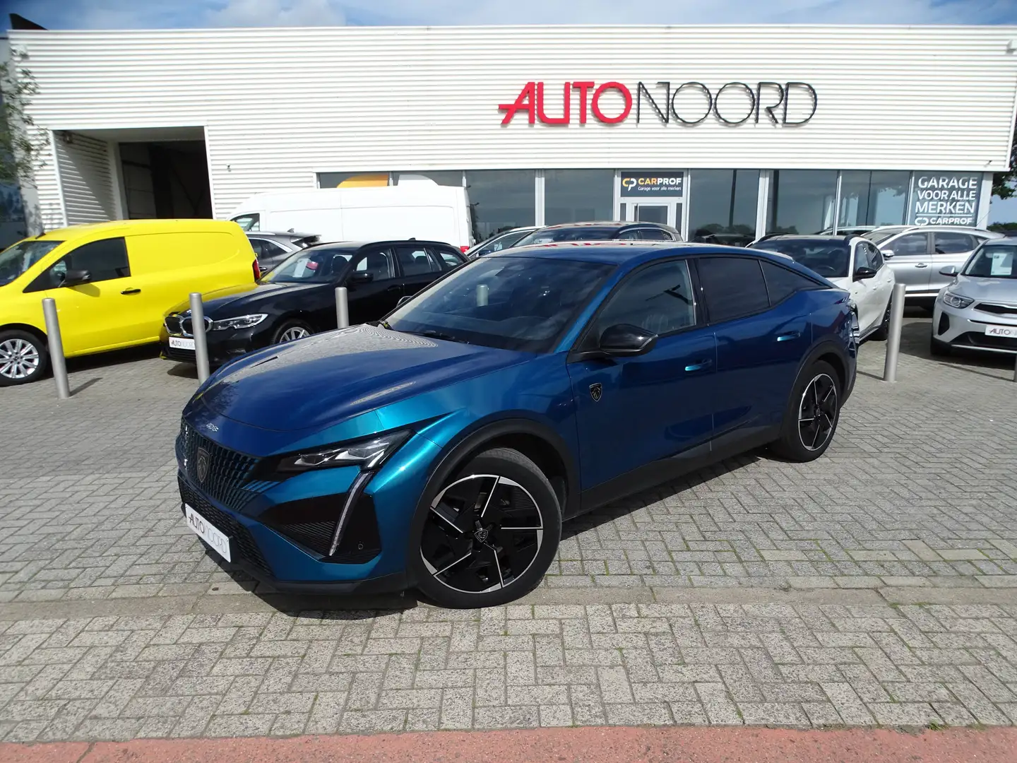 PEUGEOT 408