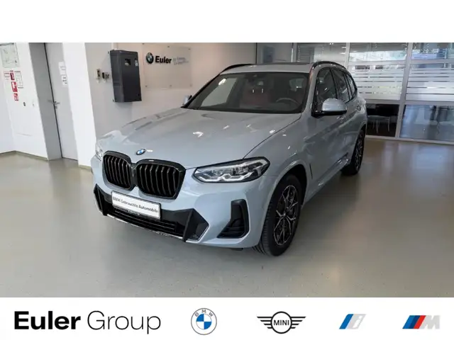 BMW X3 xDrive 20i Sportpaket HUD AHK-klappbar El. Panodac