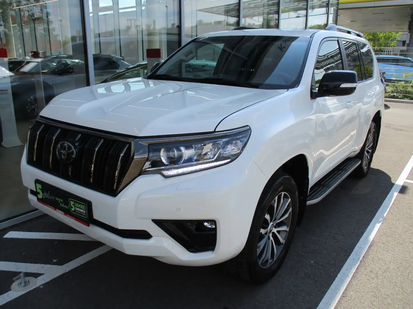 Toyota Land Cruiser Landcruiser 2.8 D-4D 4WD President Aut. ACC+LED Weiß - 2