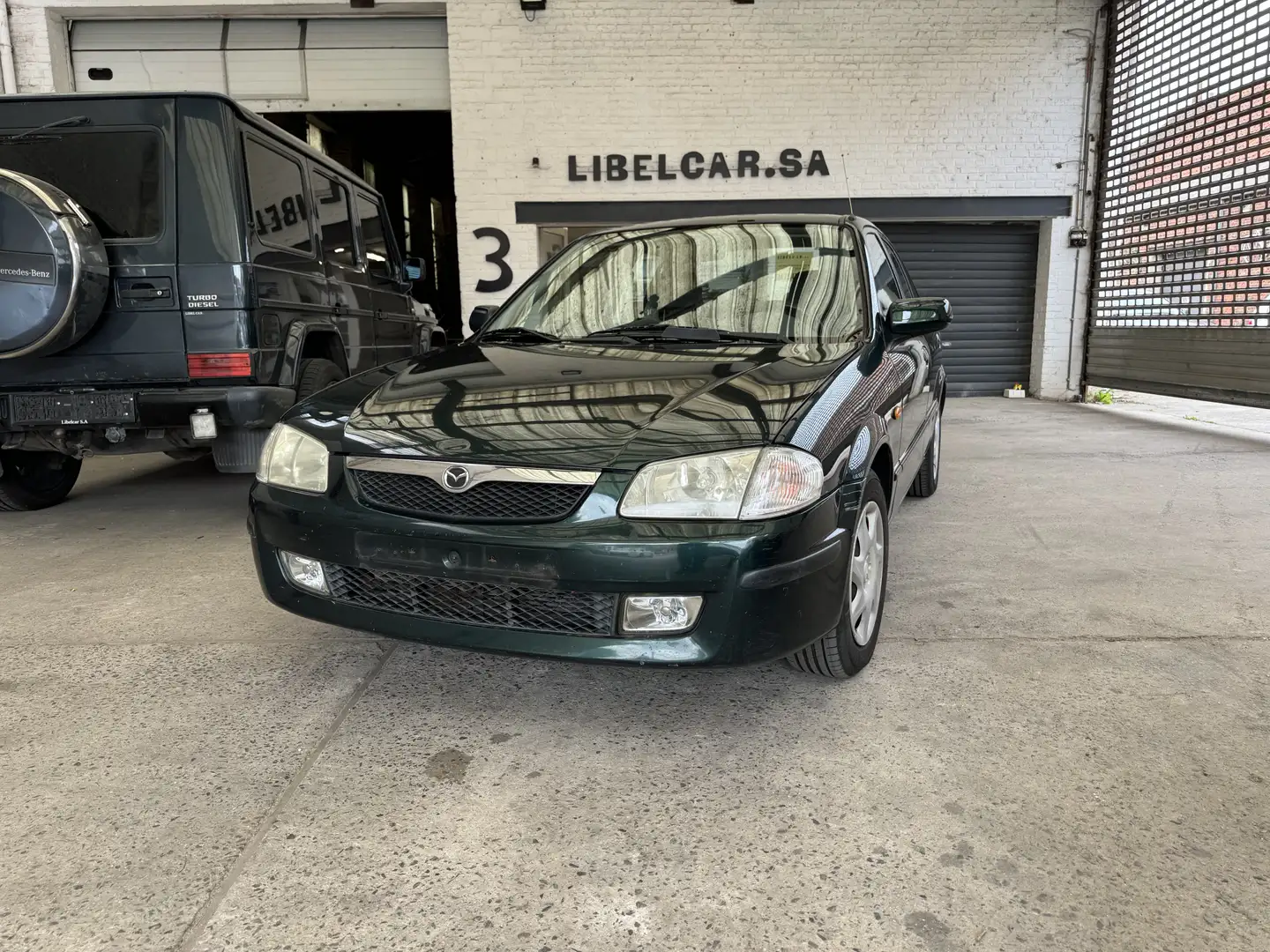 Mazda 323 1.5i 16v TSi Automatique AIRCO PERFECT EXPORT Verde - 1